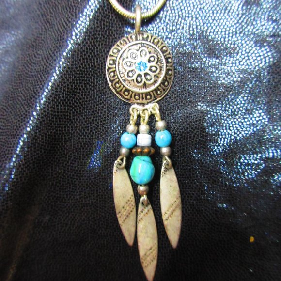Adjustable Silver Necklace With Blue Rhinestone Focal Piece Pendant With Feather - Picture 4 of 7